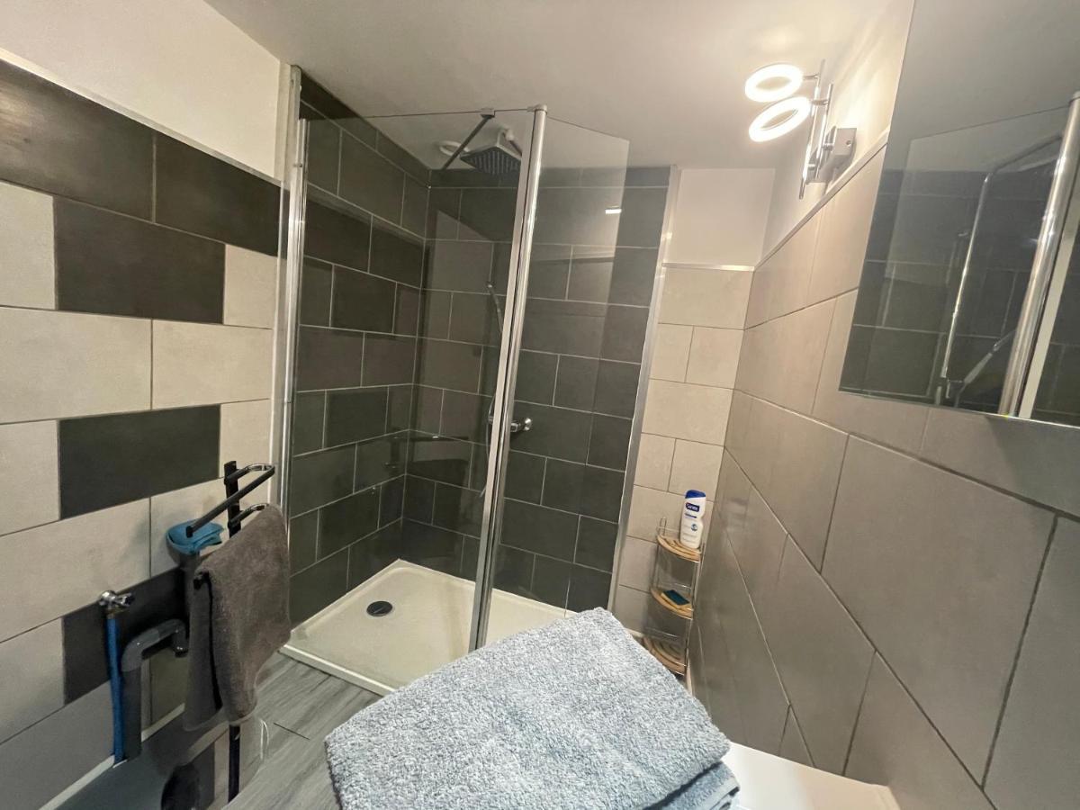 Appartement Entier Moissac Centre 30 M2 Calme Avec Cour Interieure Pour Velos A 50M Du Marche De Moissac Exteriör bild