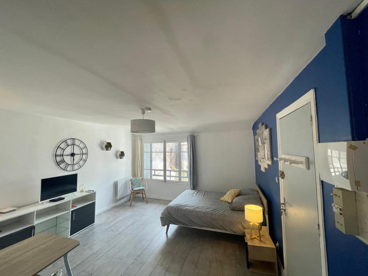 Appartement Entier Moissac Centre 30 M2 Calme Avec Cour Interieure Pour Velos A 50M Du Marche De Moissac Exteriör bild