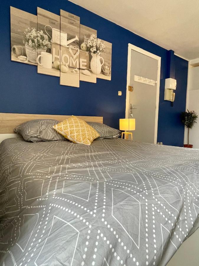 Appartement Entier Moissac Centre 30 M2 Calme Avec Cour Interieure Pour Velos A 50M Du Marche De Moissac Exteriör bild
