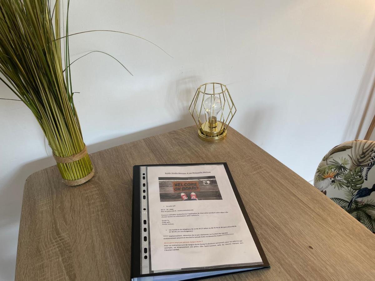 Appartement Entier Moissac Centre 30 M2 Calme Avec Cour Interieure Pour Velos A 50M Du Marche De Moissac Exteriör bild